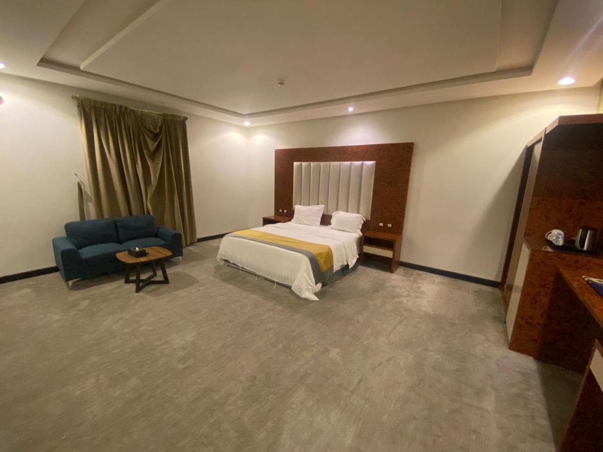 Areen ApartHotel Riaad Buitenkant foto