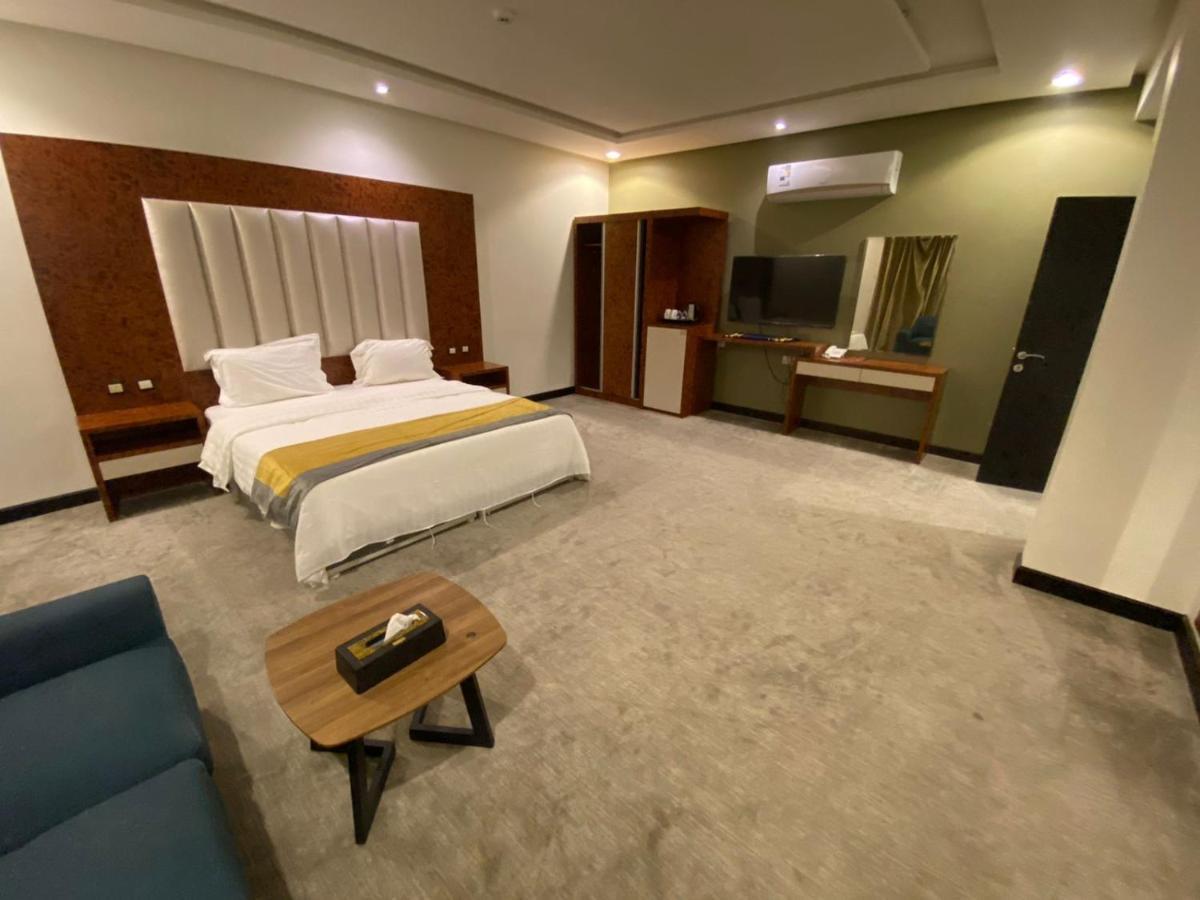 Areen ApartHotel Riaad Buitenkant foto