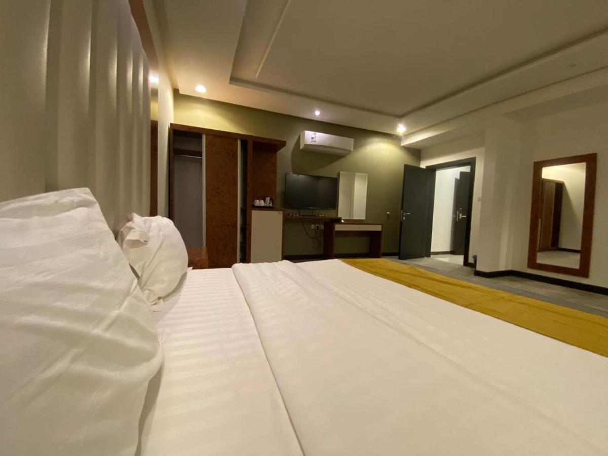 Areen ApartHotel Riaad Buitenkant foto