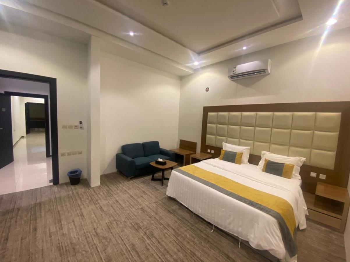 Areen ApartHotel Riaad Buitenkant foto