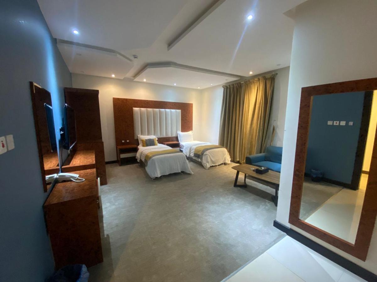 Areen ApartHotel Riaad Buitenkant foto