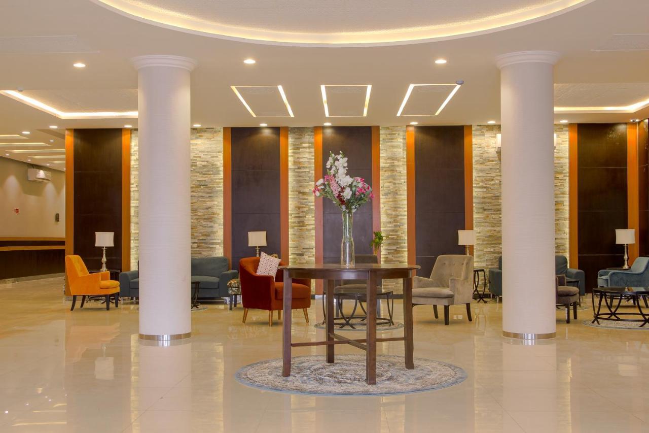 Areen ApartHotel Riaad Buitenkant foto